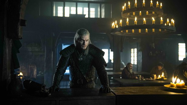 The corona virus has now forced the Netfllix series The Witcher to stop production.
